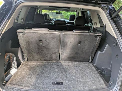 Used 2023 Volkswagen Atlas SE w/ Panoramic Sunroof Package FWD image 23