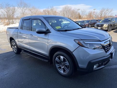 Used 2017 Honda Ridgeline RTL image 6