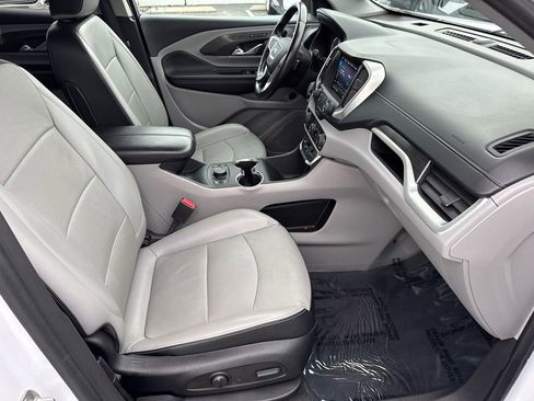 Used 2022 GMC Terrain SLT image 18