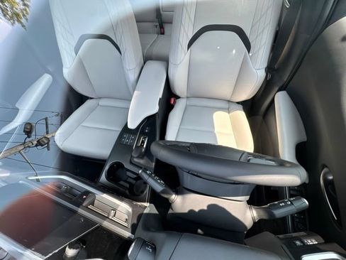 New 2026 Lexus UX 300h AWD image 10