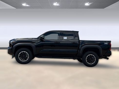 Used 2026 Toyota Tacoma TRD Off-Road w/ TRD Off Road Upgrade Package AWD/4WD image 2