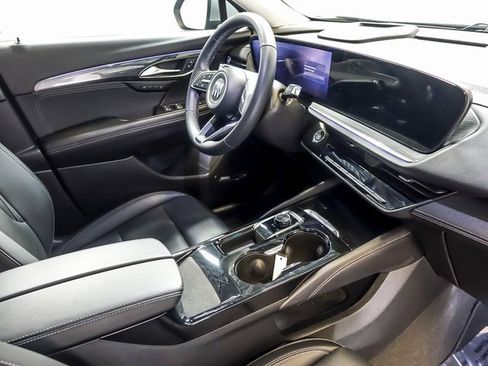 Used 2025 Buick Envision Preferred image 33