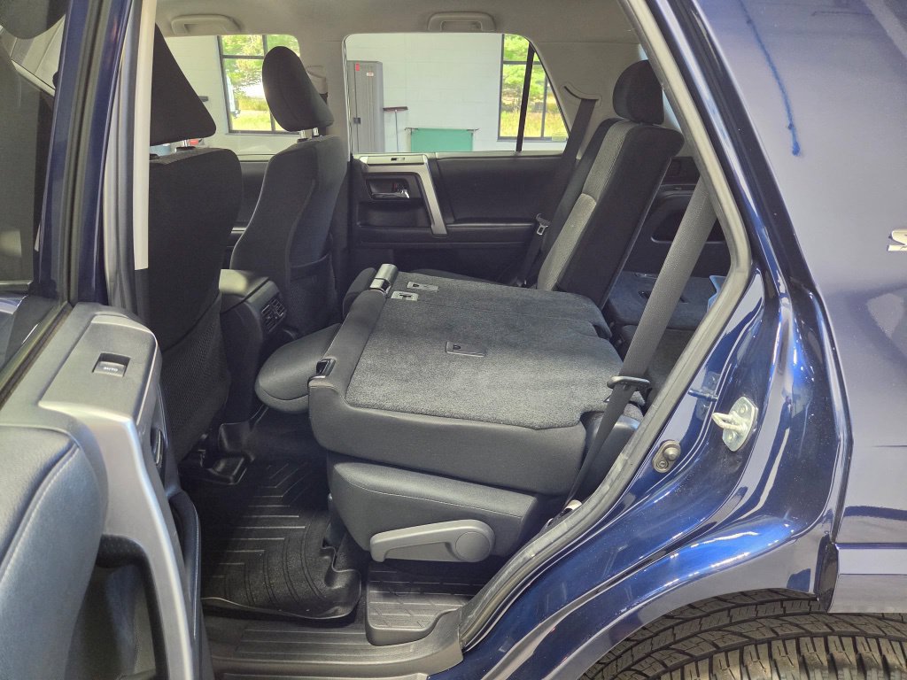 Used 2021 Toyota 4Runner SR5 AWD/4WD image 19