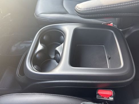 New 2026 Chrysler Pacifica Select w/ S Appearance Package FWD image 20