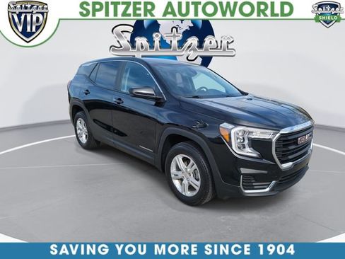 Certified 2023 GMC Terrain SLE AWD/4WD image 2