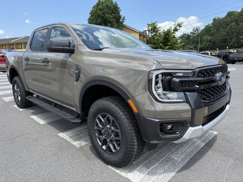 New 2026 Ford Ranger XLT w/ Equipment Group 301A High AWD/4WD image 3