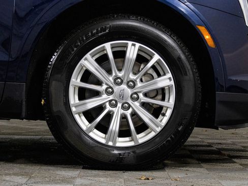 Used 2017 Cadillac XT5 FWD image 41