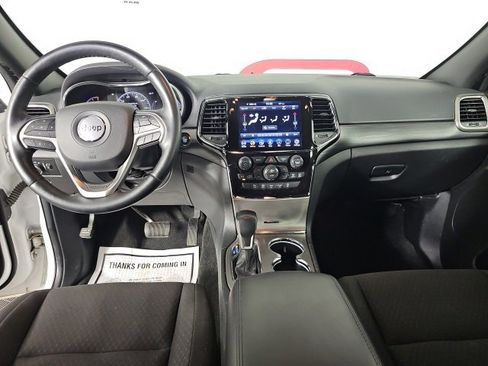 Certified 2022 Jeep Grand Cherokee Laredo E w/ Security & Convenience Group image 10