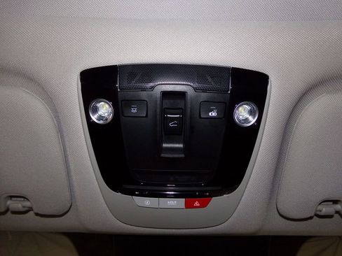 Used 2023 Kia Sorento S w/ Panoramic Sunroof Package image 20