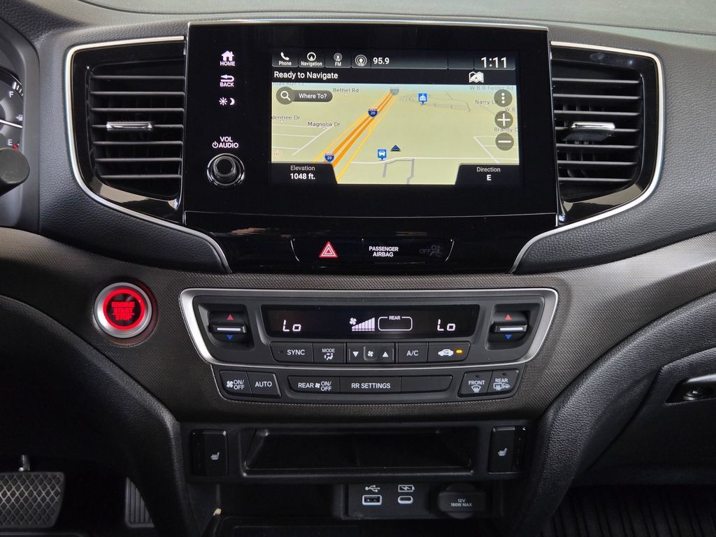 Used 2025 Honda Passport TrailSport image 16