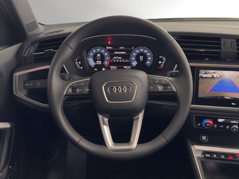 Used 2025 Audi Q3 2.0T Premium w/ Convenience Package AWD/4WD image 20