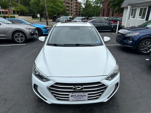 Used 2018 Hyundai Elantra Value Edition FWD image 2