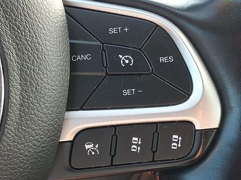 Used 2021 Jeep Compass Trailhawk w/ Convenience Group AWD/4WD image 22
