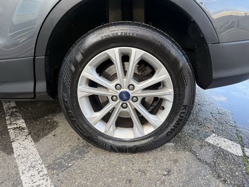 Used 2018 Ford Escape SE w/ SE Sync 3 Package image 22