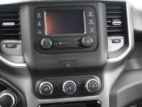 Used 2023 RAM 1500 Big Horn AWD/4WD image 32