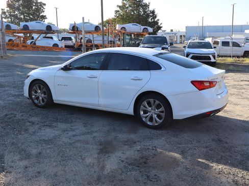 Used 2017 Chevrolet Malibu Premier w/ Driver Confidence Package FWD image 8