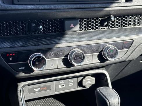 Used 2023 Honda CR-V EX image 14