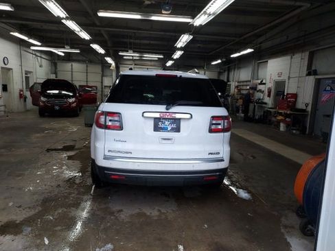 Used 2016 GMC Acadia SLE image 3