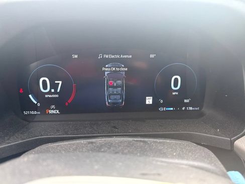 Used 2025 Ford Explorer Active AWD/4WD image 27