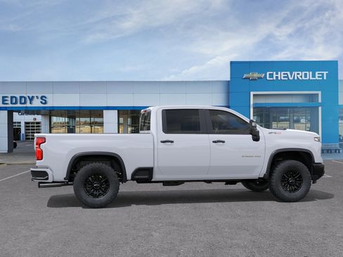 New 2026 Chevrolet Silverado 2500 ZR2 AWD/4WD image 6
