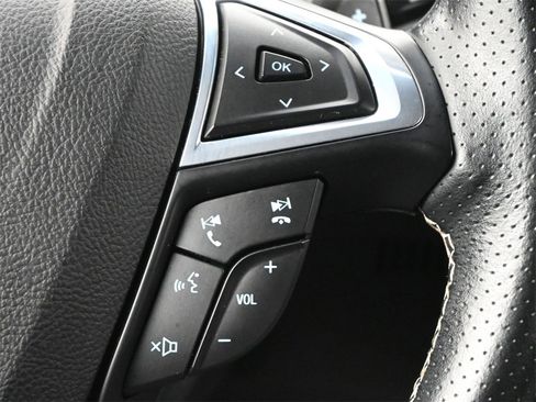 Used 2022 Ford Edge ST image 8