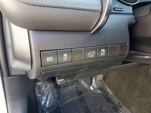 Used 2022 Toyota Camry SE image 22