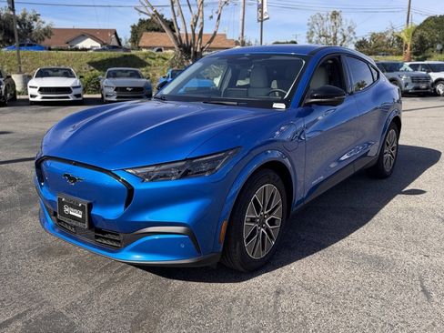 New 2025 Ford Mustang Mach-E Premium image 7