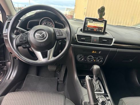 Used 2016 MAZDA MAZDA3 i Sport w/ Preferred Equipment Package FWD image 11