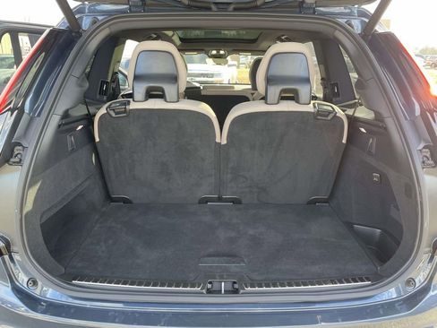 Used 2025 Volvo XC90 B5 Plus image 31