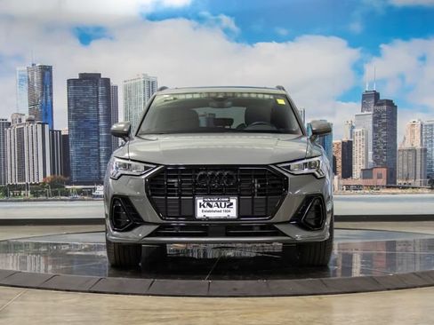 Used 2022 Audi Q3 2.0T Premium Plus w/ Premium Plus Package AWD/4WD image 3