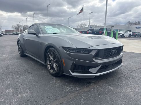 Used 2025 Ford Mustang Dark Horse RWD image 4