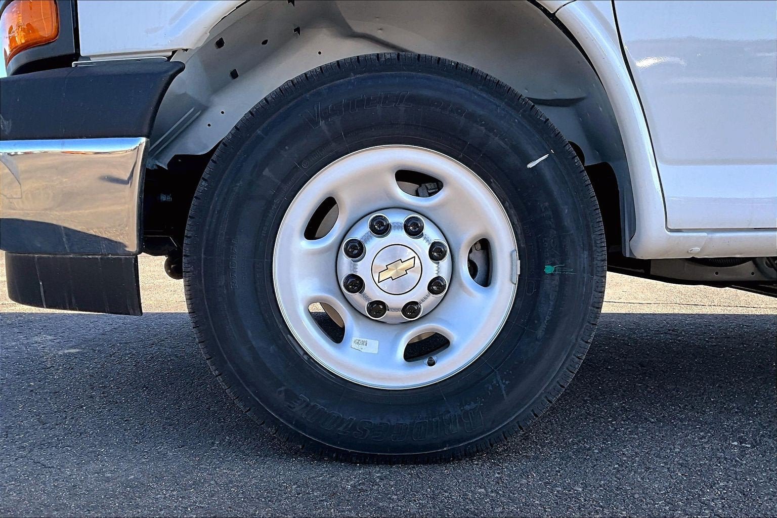 New 2025 Chevrolet Express 3500 RWD image 12