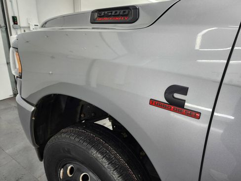 Used 2024 RAM 3500 Big Horn w/ Night Edition image 36