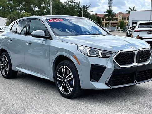 Used 2026 BMW X2 xDrive28i AWD/4WD image 2