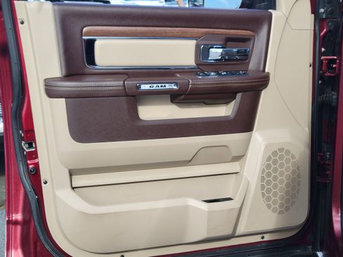 Used 2018 RAM 1500 Laramie w/ Convenience Group image 7