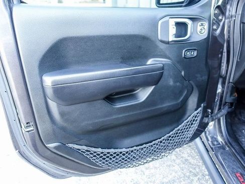 Used 2020 Jeep Gladiator Rubicon w/ Cold Weather Group image 26