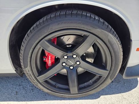 Certified 2018 Dodge Challenger SRT RWD image 19