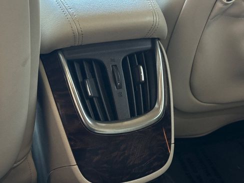 Used 2016 Buick LaCrosse Leather FWD image 15