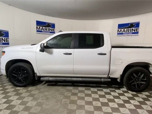 Used 2024 Chevrolet Silverado 1500 Custom image 7
