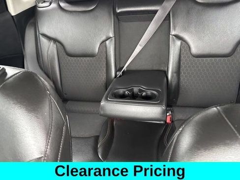 Used 2018 Jeep Compass Latitude FWD image 27