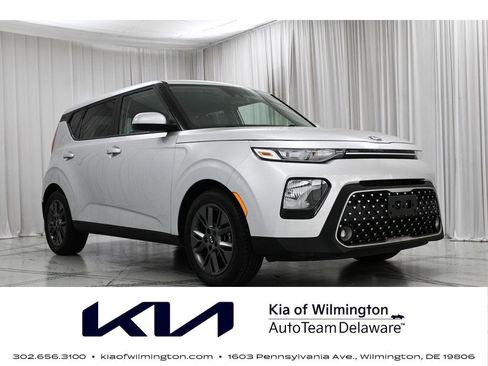 Used 2021 Kia Soul EX FWD image 1