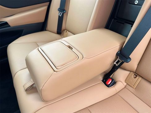 Certified 2023 Lexus ES 350 w/ Premium Package image 20