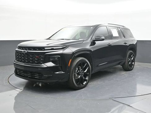 Used 2024 Chevrolet Traverse RS w/ LPO, Floor Liner Package AWD/4WD image 4