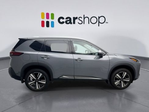 Used 2023 Nissan Rogue SL AWD/4WD image 6