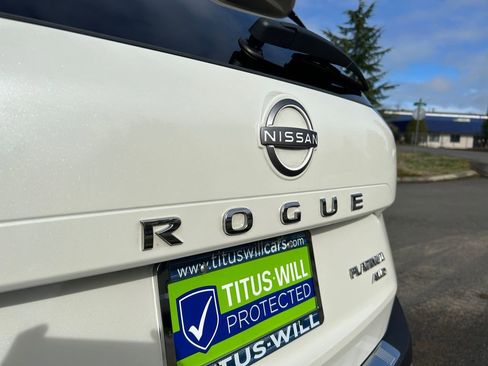 Used 2023 Nissan Rogue Platinum w/ Platinum Premium Package image 32