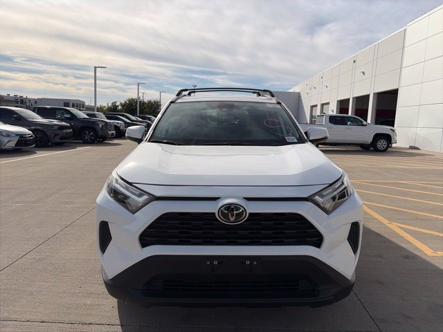 Used 2024 Toyota RAV4 XLE FWD image 2