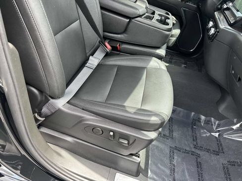 Used 2024 GMC Sierra 1500 SLT AWD/4WD image 6