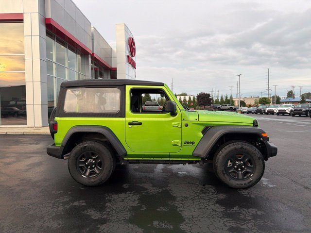 Used 2025 Jeep Wrangler Sport AWD/4WD image 8