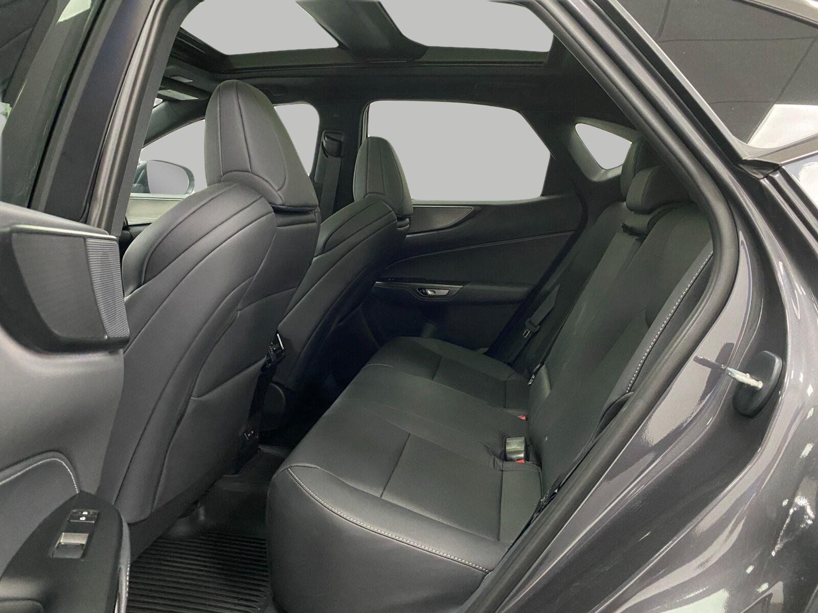 Used 2026 Lexus NX 350 F Sport AWD/4WD image 28