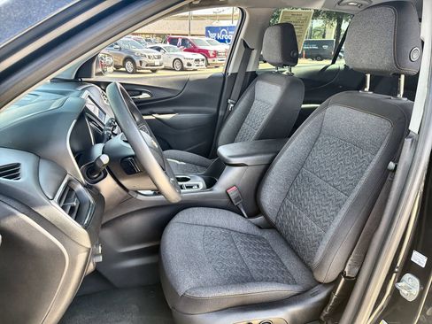 Used 2023 Chevrolet Equinox LT FWD image 11